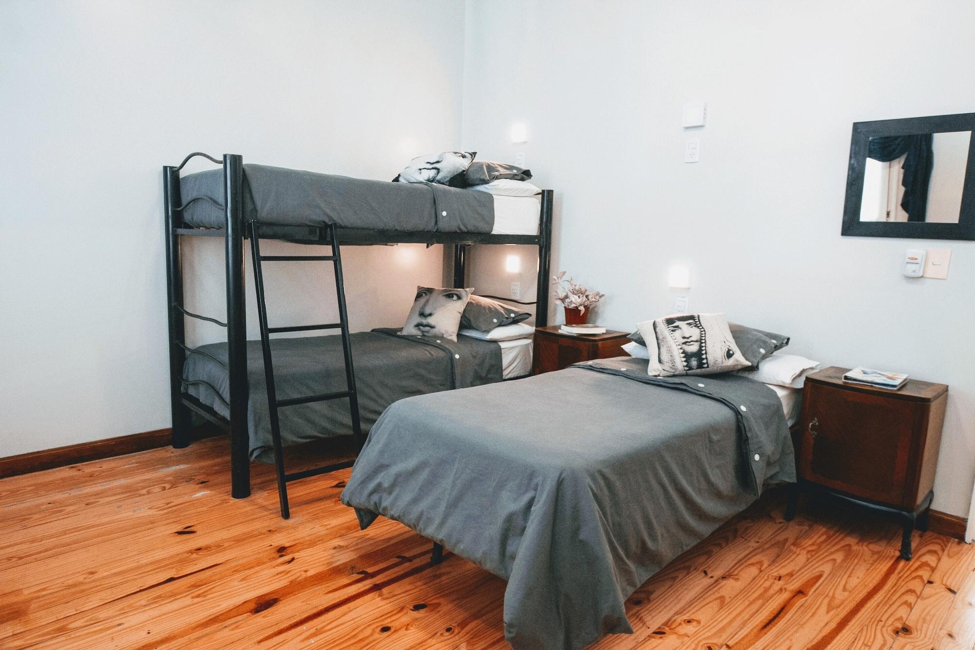 Milhouse Hostel Hipo بوينس آيرس المظهر الخارجي الصورة