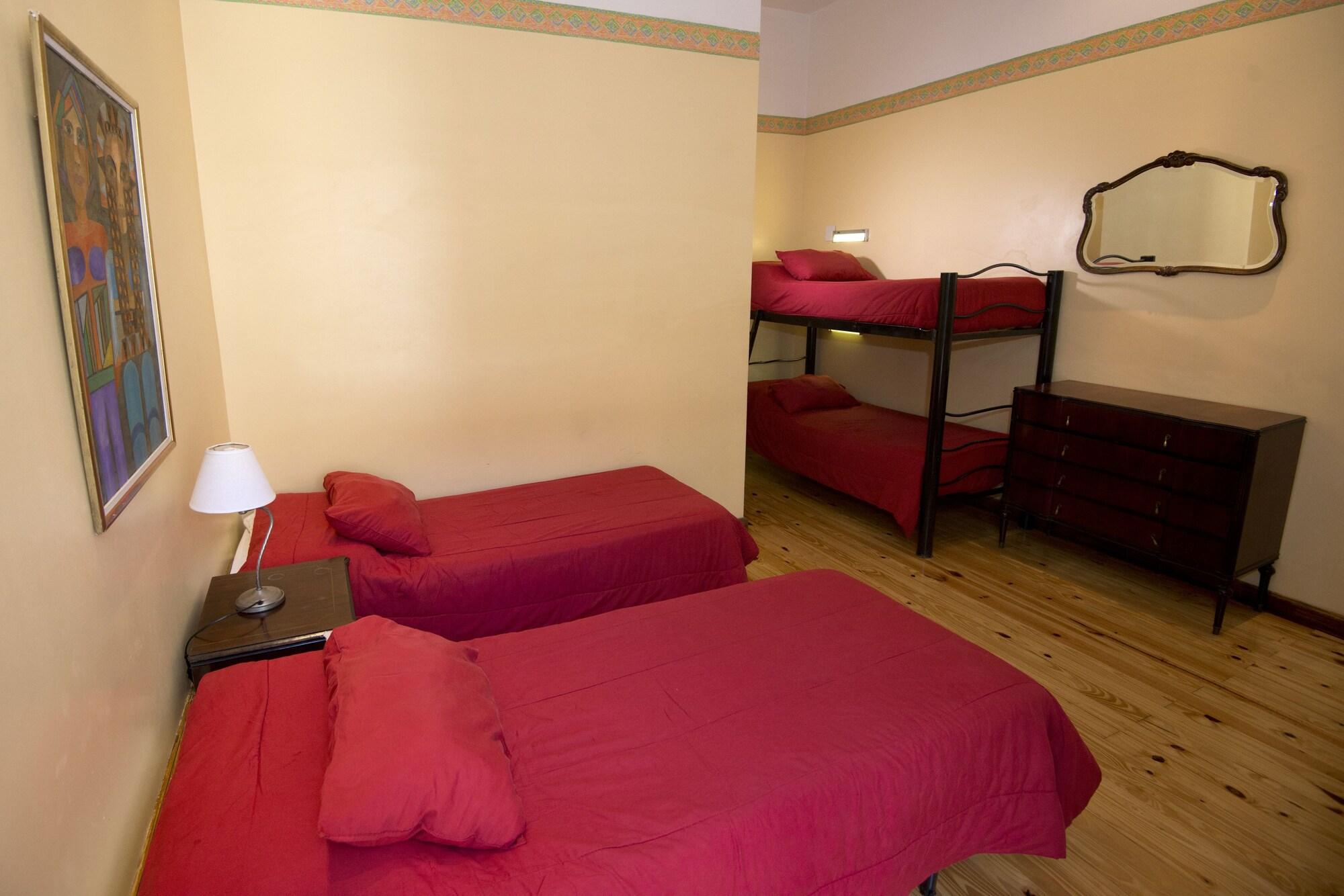 Milhouse Hostel Hipo بوينس آيرس المظهر الخارجي الصورة