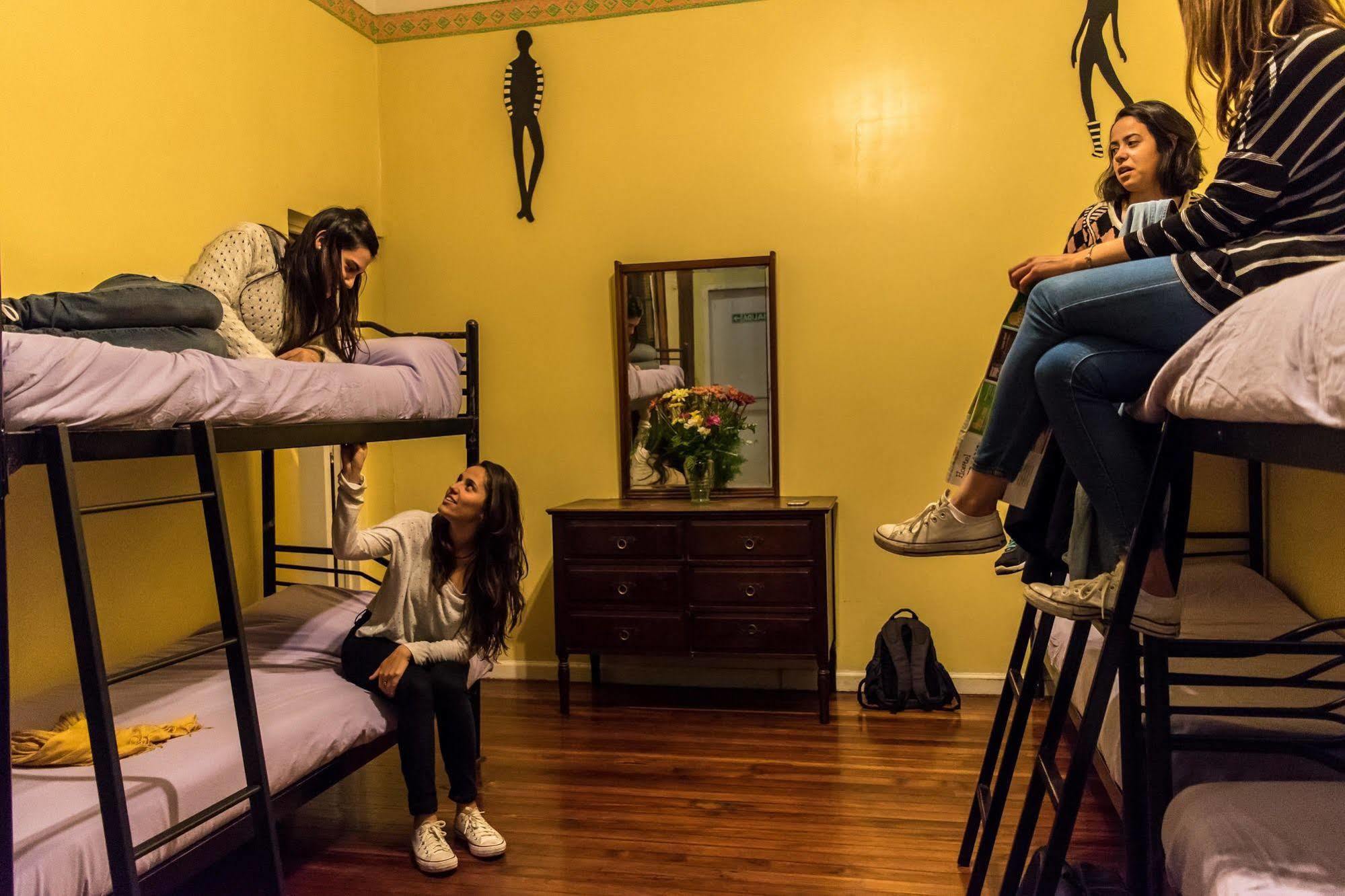 Milhouse Hostel Hipo بوينس آيرس المظهر الخارجي الصورة